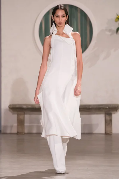 Look 1